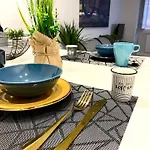 Sampaio Brand New Amazing Flat In *